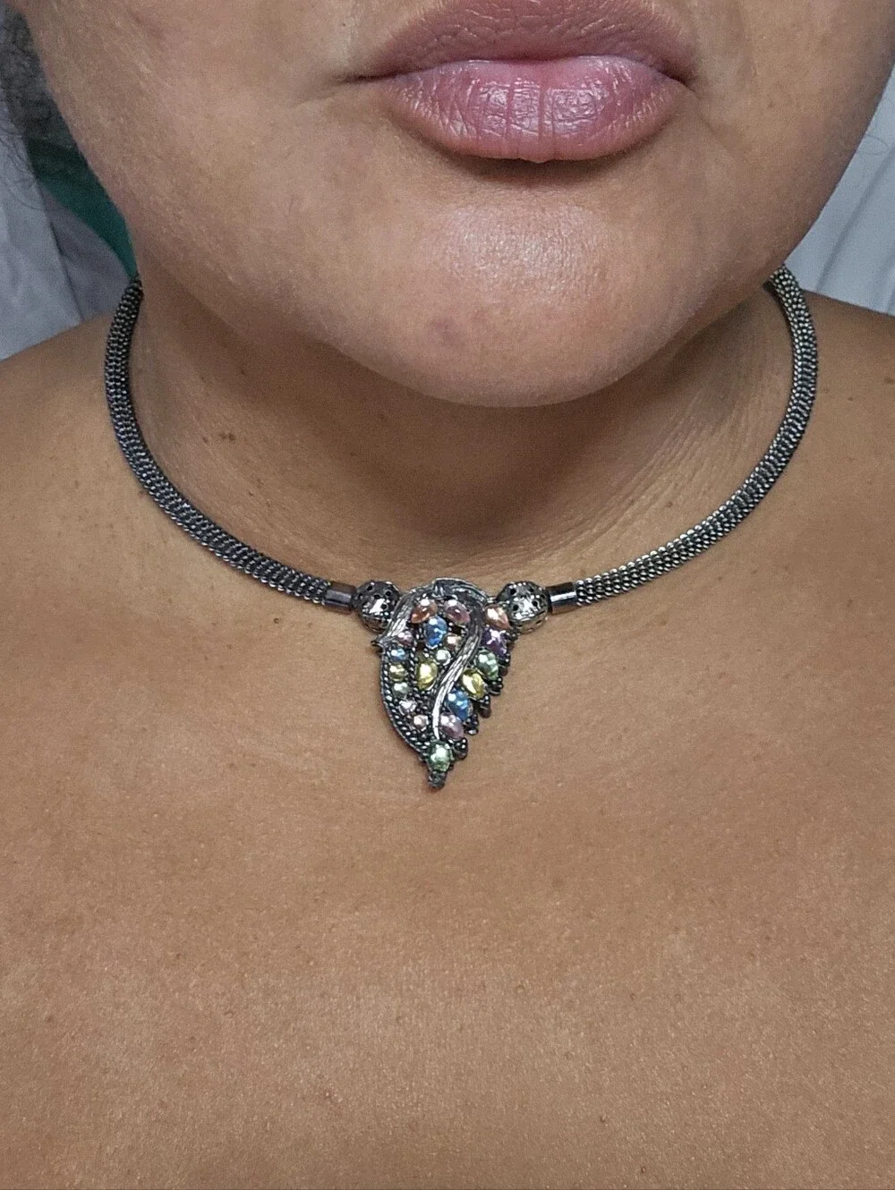 Vintage Style Necklace Wrap Around Choker With Pendant